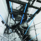 K. Shanghai Abandonned House 2016  acide, aérosol et photographie sérigraphiée sur verre 113x78,5cm